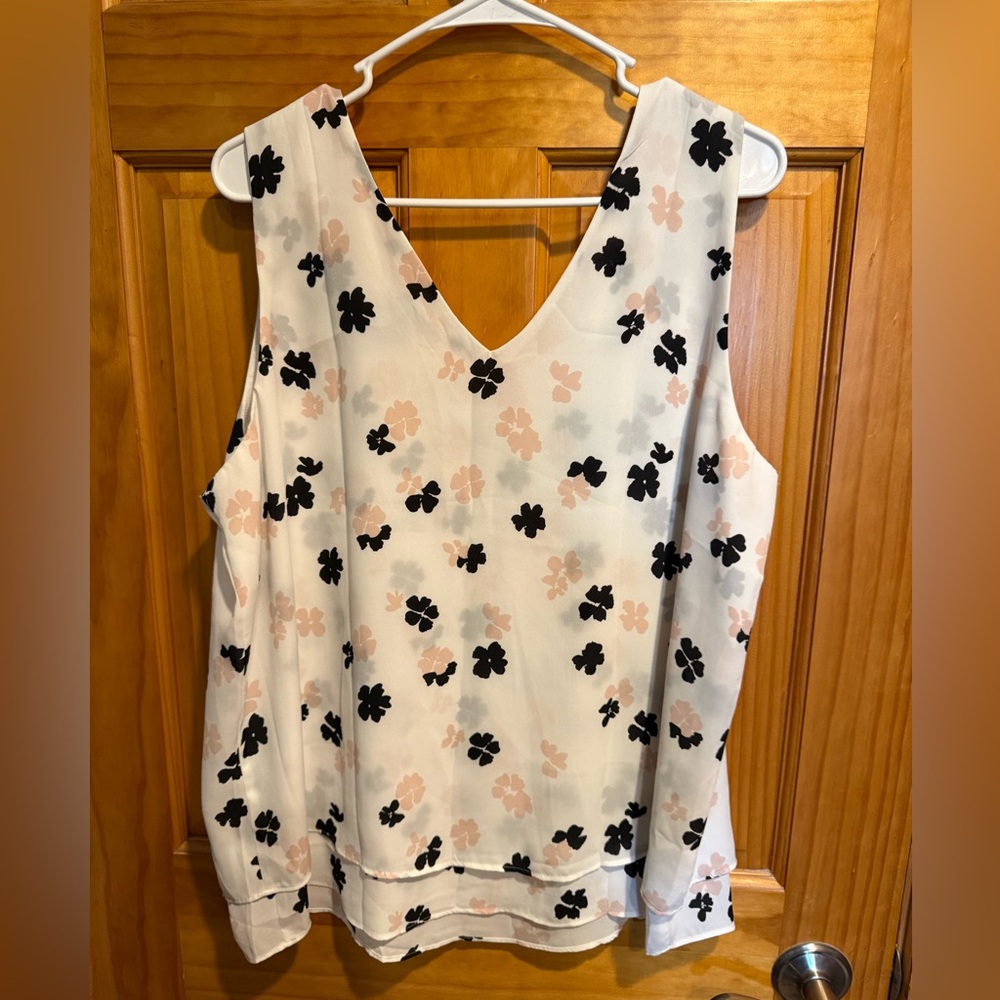 Ann Taylor Floral V-Neck Blouse - Black and Pink